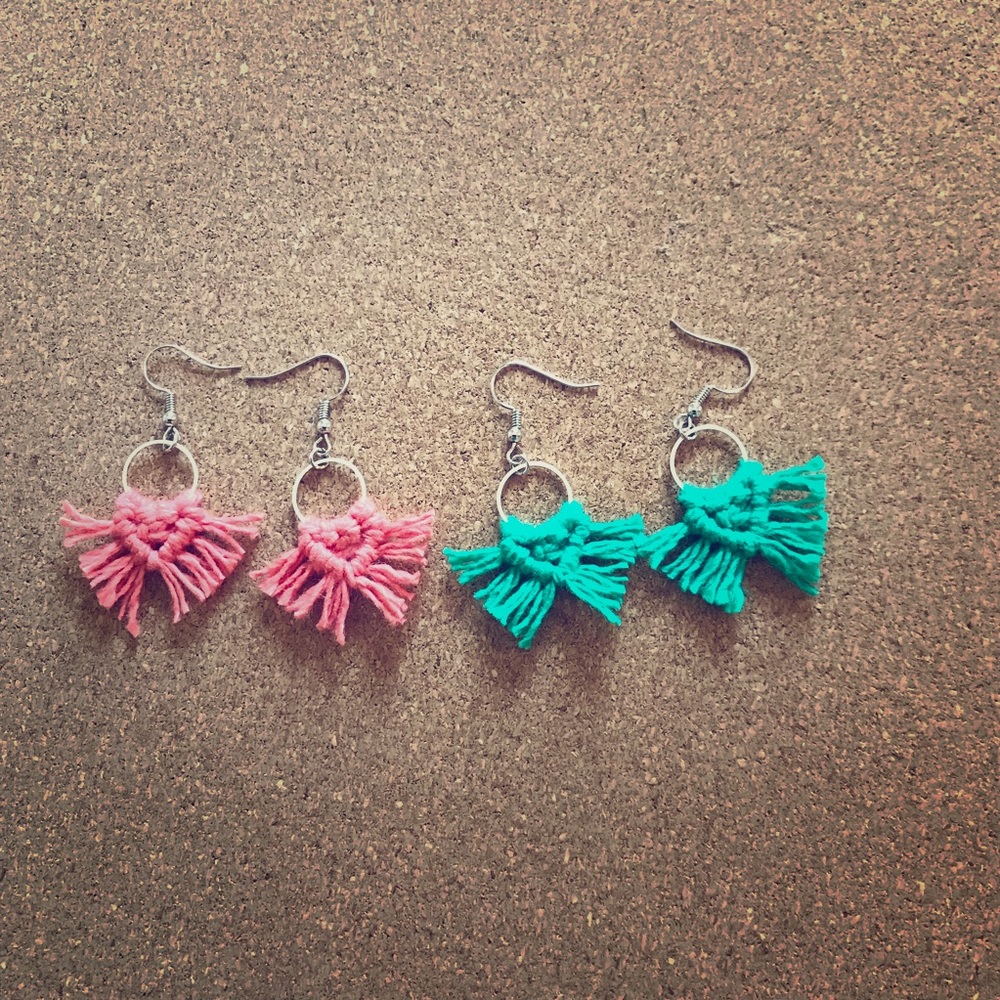 Set of 2 Macrame earrings NEW